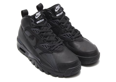 nike sc trainer boots